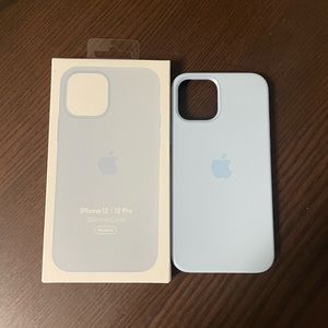 iPhone 12/12 Pro silicon case with MagSafe